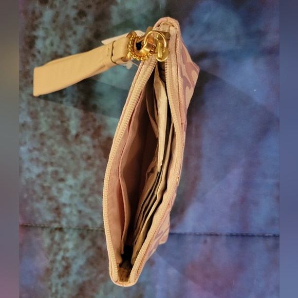 Coach Signature Parker OP Wristlet [NWT] - Picture 6 of 11